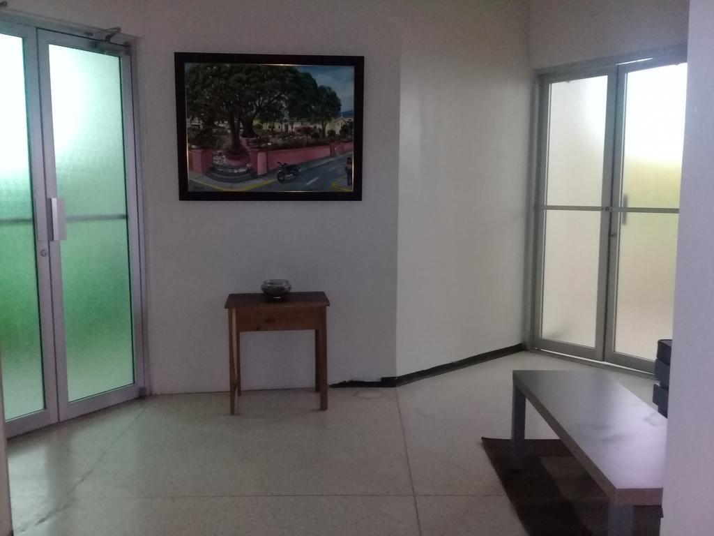 Hostel Quintonido ハラバコア エクステリア 写真