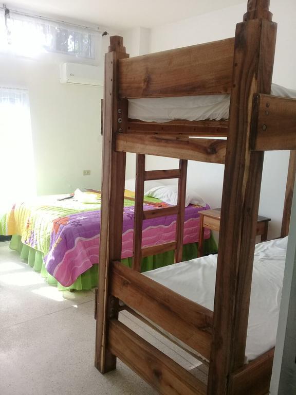 Hostel Quintonido ハラバコア エクステリア 写真